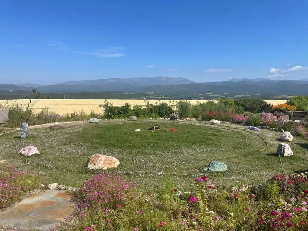 Krachtcirkel met edelstenen.