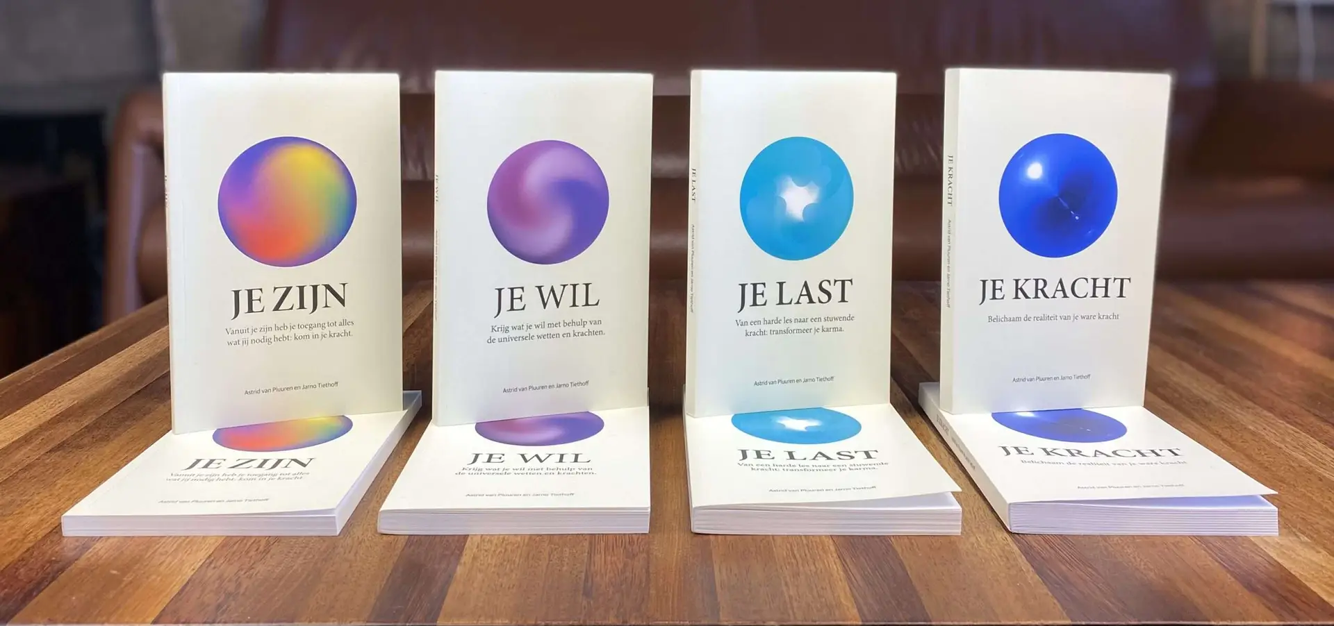 Foto van de boeken Je zijn, Je wil, Je last en Je kracht